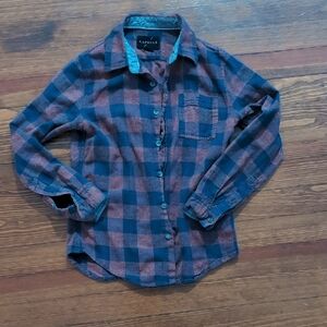 Capsule Flannel Button Down